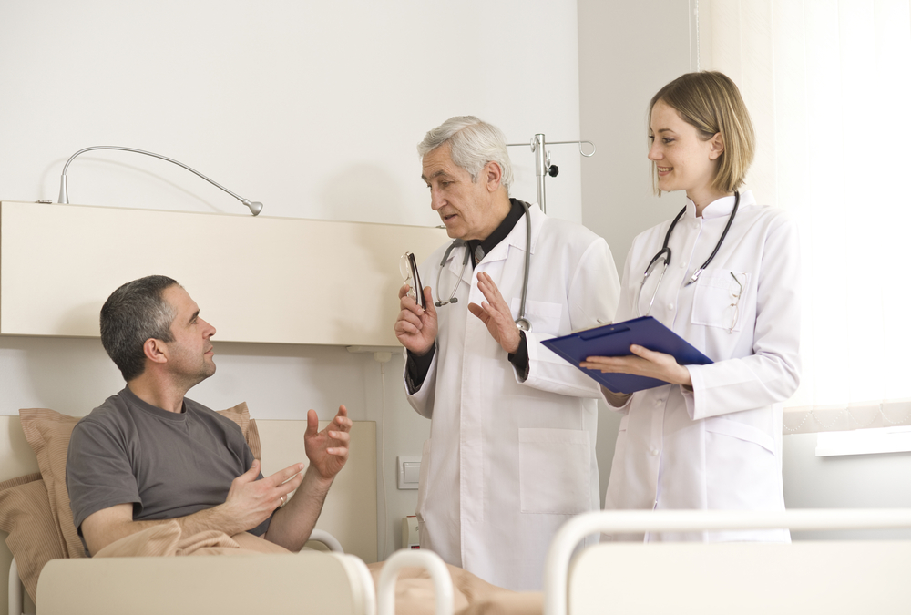 MedWeb - Нежелание пациента спорить с врачом означает отказ от лечения